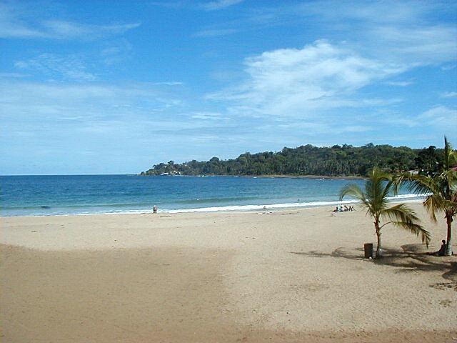 Отель Roca Mar Playa Bonita Пуэрто-Лимон Экстерьер фото